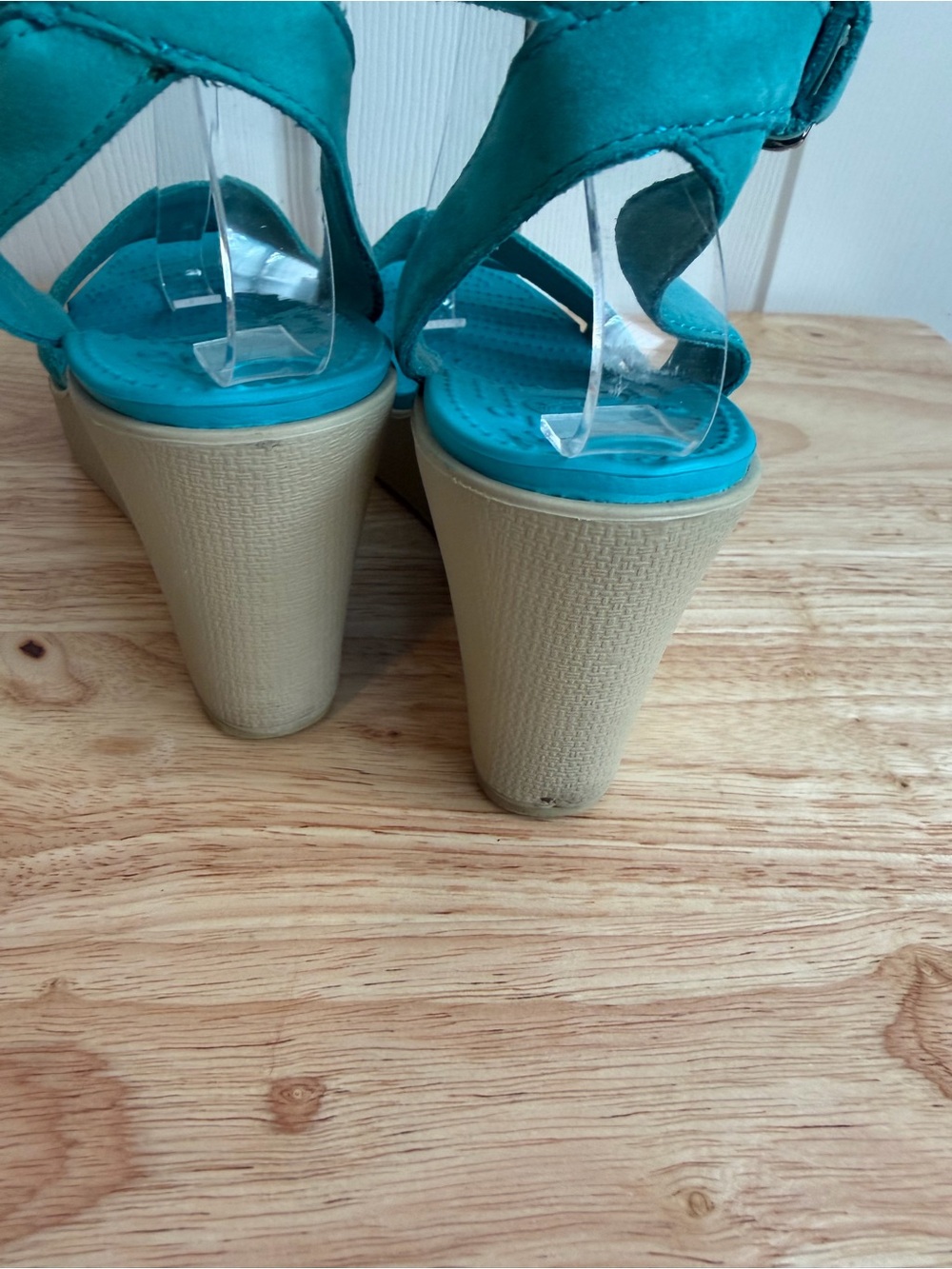 Crocs Leigh II Adjustable Ankle Strap Wedge Heeled Sandals Turquoise Size 8 - Picture 9 of 12